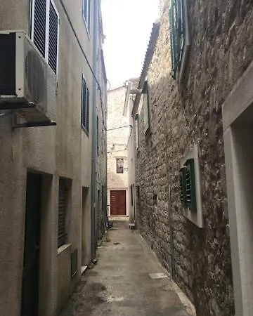 Apartment Ivana Gorana Vodice